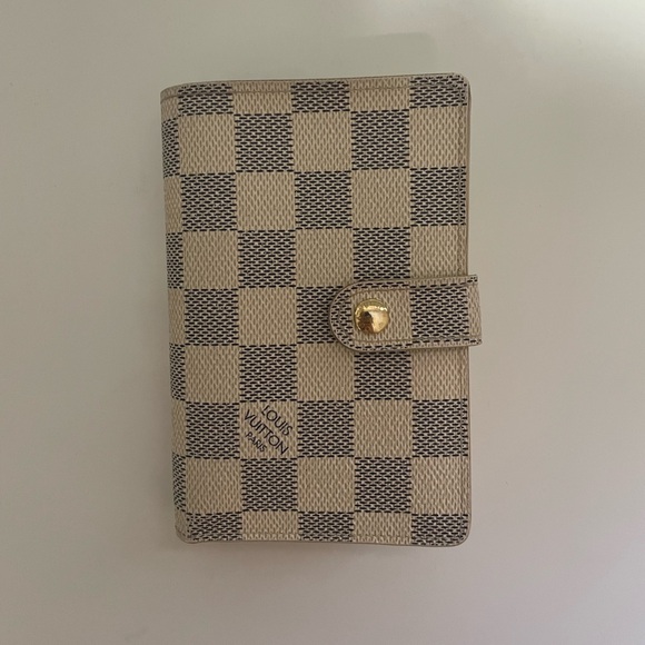 Louis Vuitton White Monogram Wallet - Picture 1 of 5